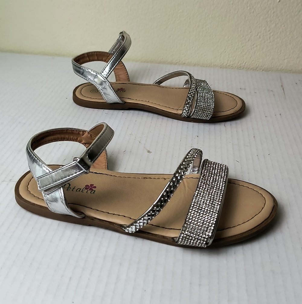 Petalia Little Girl Size 3 Silver Sandals Strap Hook & Loop